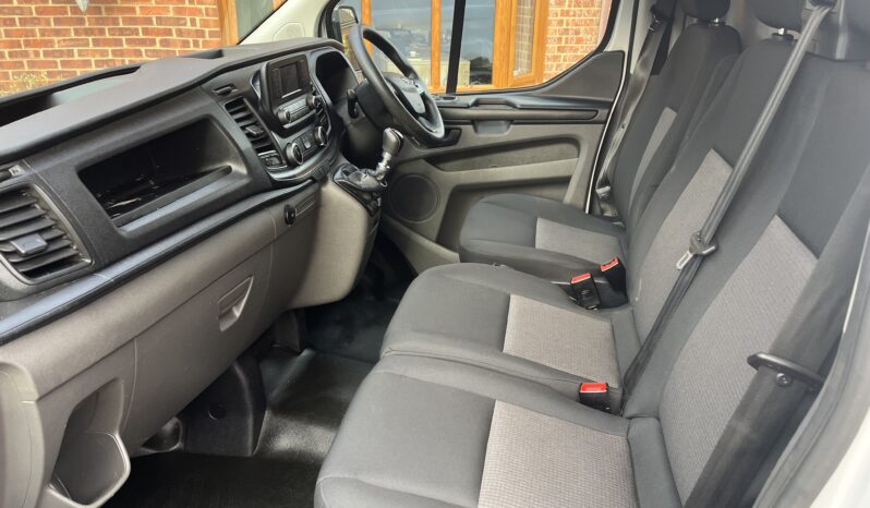 Ford Transit Custom 300 2.0 TDCi L1H1 Leader Manual (130bhp) full