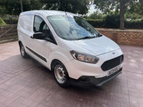 Ford Transit Courier 1.5TDCi Base 6 Speed (100bhp)