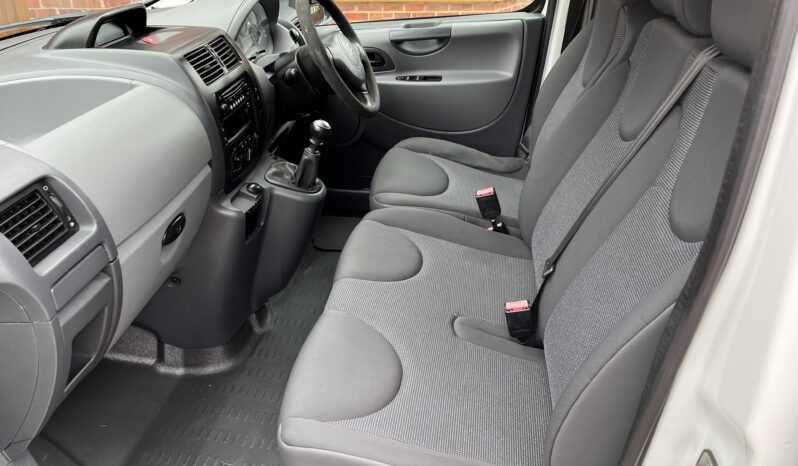 Citroen Dispatch 1200 2.0HDi L2H1 Enterprise (125bhp) – LYS full